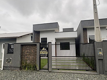 Casa Geminada � Venda